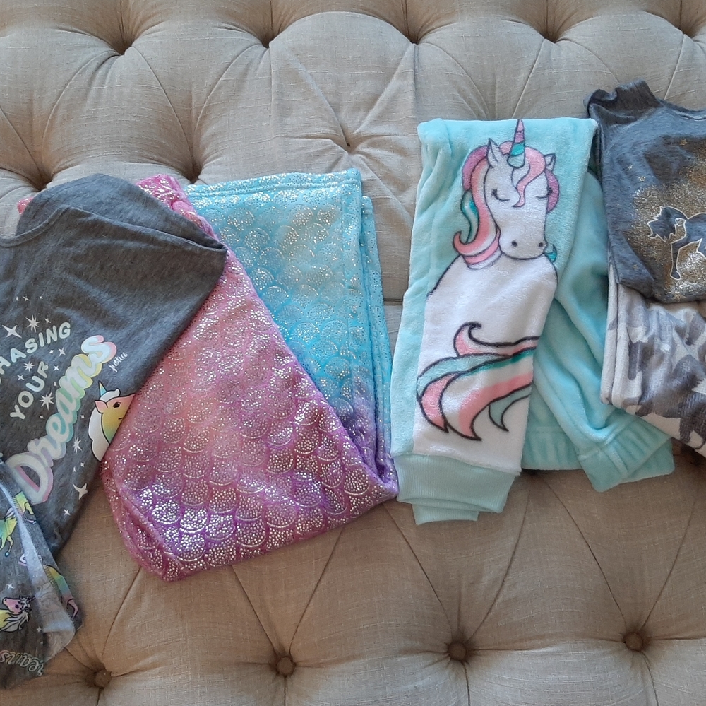 Girls Justice pajamas size 12 - EUC